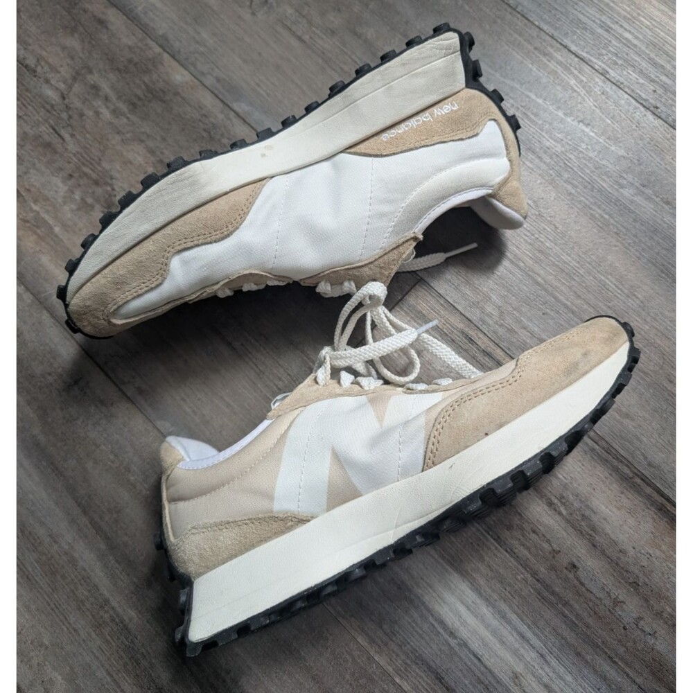 New Balance 327 Shoes 'Beige White' Nylon Retro Runner Lug Sole Women's 8.5 - Picture 3 of 6